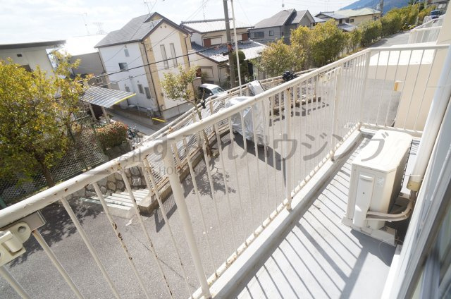 ビューテラス売布Ⅱ（View Terrace 売布Ⅱ）のバルコニー|参考、同建物・反転間取りの号室