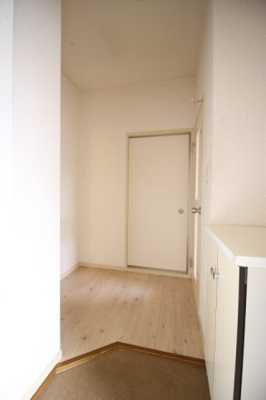 【玄関】 | コーポラス東郷A