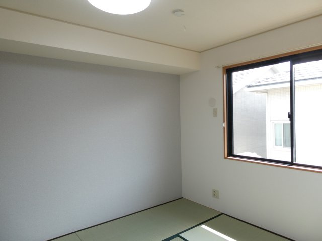 ファミール二池の和室|南和室6帖