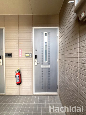ファミール二池のエントランス