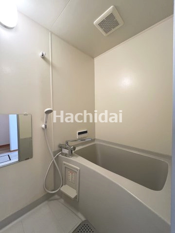 ファミール二池の浴室|追い焚き付き