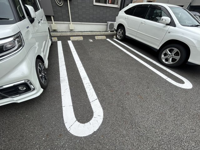 シャローム中ノ橋の駐車場