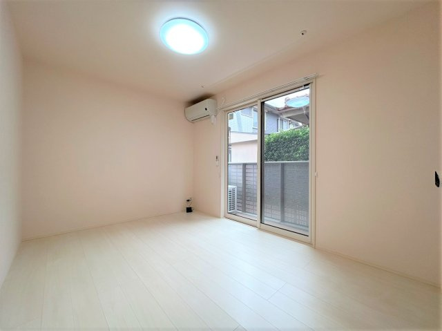 シャローム中ノ橋の居間・リビング