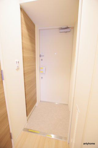 エスキュート梅田東　仲介手数料無料の玄関