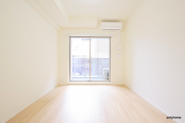 エスキュート梅田東　仲介手数料無料の居間・リビング