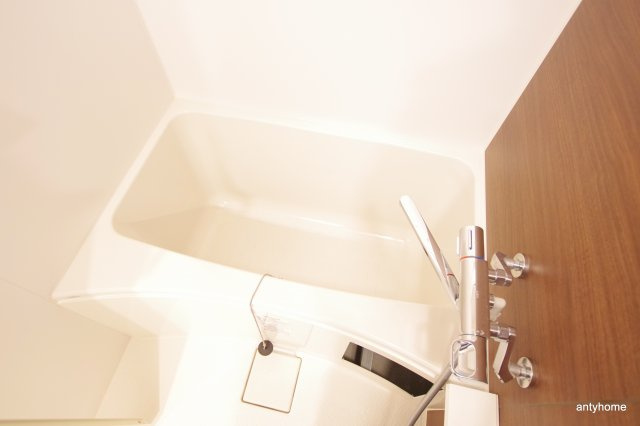 エスキュート梅田東　仲介手数料無料の浴室