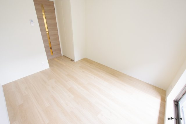 エスキュート梅田東　仲介手数料無料の居間・リビング