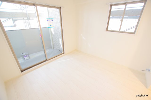 エスリード新大阪グランファースト　仲介手数料無料の居間・リビング