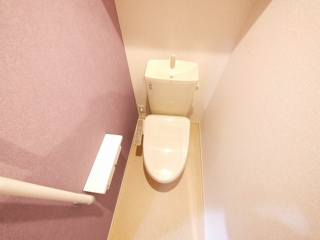 リバーサイド佐保の独立洗面台|使いやすい独立洗面台です