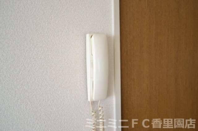 グリーンキャッスル稲田のセキュリティ|インターフォン受話器