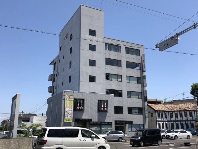 都城NSプラザビルの外観