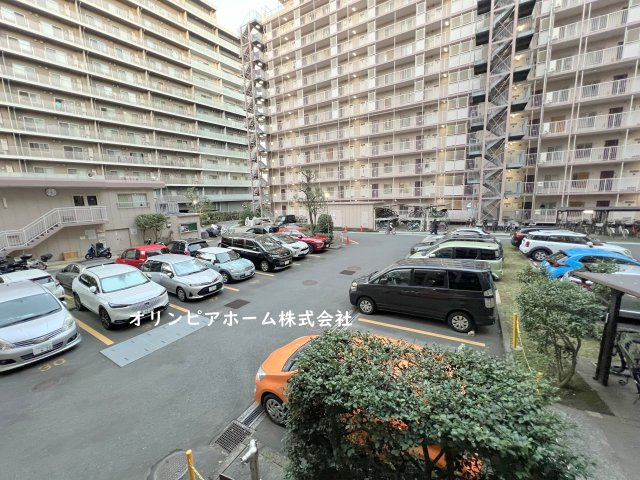 東陽町ガーデニアB棟　７階　リ　フォーム済の駐車場