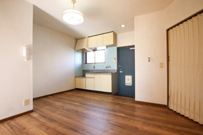 【居間・リビング】 | カトレアハイム