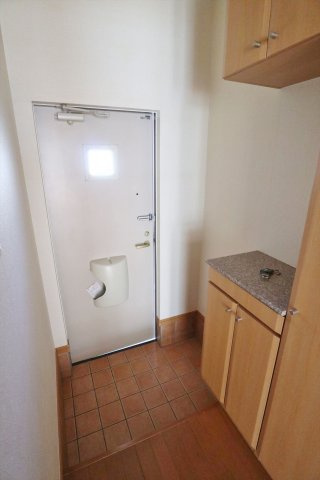 プロムナード　アイＢの玄関