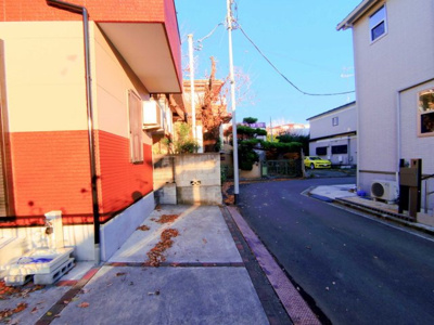 【前面道路含む現地写真】 | 上尾市原市　綺麗リフォーム済中古住宅 | 前面道路含む現地写真です