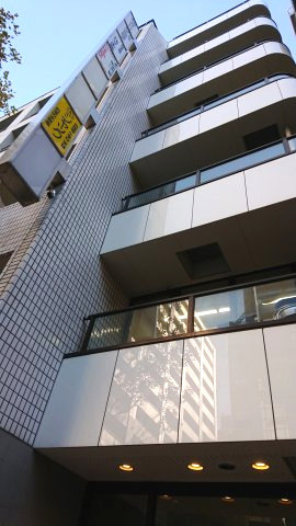 千代田区神田駿河台２丁目の店舗事務所