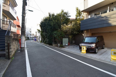 【周辺】 | レファシア大森 | 前面道路