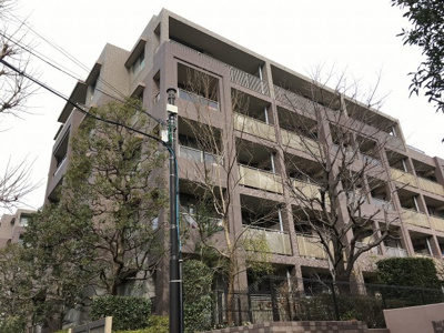 【外観】 | フォンテーヌブロー青葉台B棟 | 東急田園都市線「青葉台」駅徒歩17分又はバス10分「青葉台小学校入口」停歩1分。