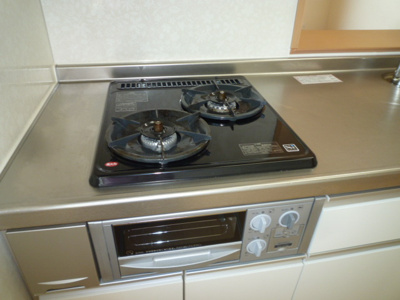 【キッチン】 | 古新田　ＰＡＤＤＹ | ２口コンロ