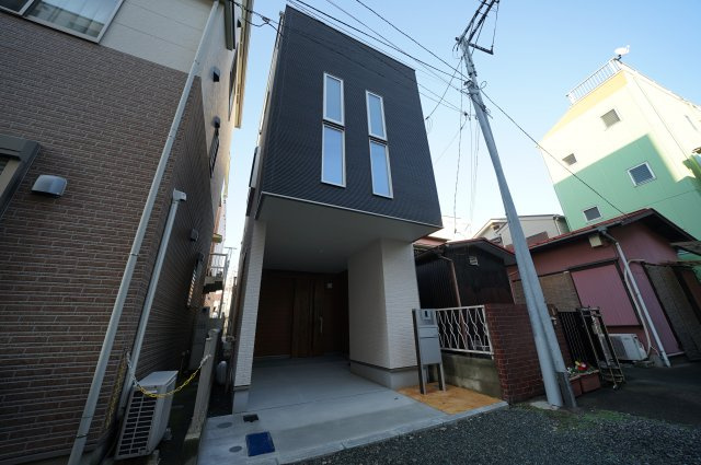 西区南浅間町　新築戸建ての外観