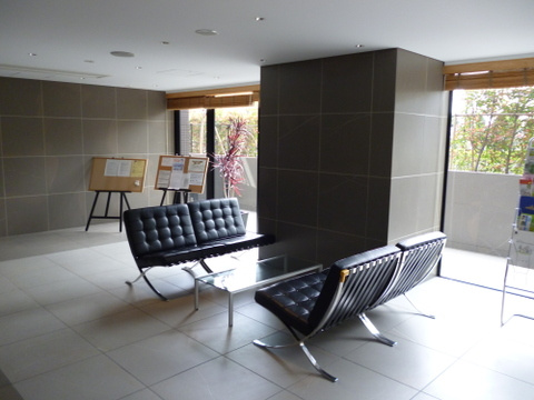 リヴィエマーレ　（川崎区大師河原1丁目）のエントランス|清潔なエントランスです