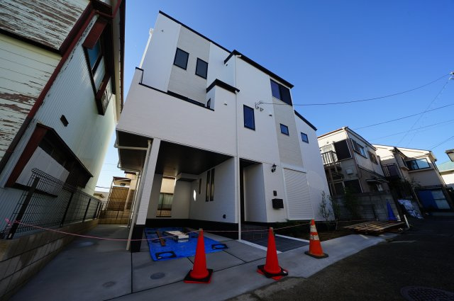 西区藤棚町２丁目　新築戸建の外観