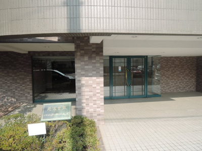 【エントランス】 | 元住吉東パーク・ホームズ | 東急東横線・目黒線「元住吉」駅徒歩9分の好立地！JR横須賀線・湘南新宿ライン「武蔵小杉」駅徒歩16分！東急東横線・目黒線・JR南武線「武蔵小杉」駅徒歩19分の複数路線2駅利用可能！