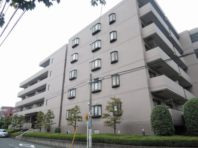 【外観】 | サンヴェール鶴見・岸谷公園 | 角部屋物件につき廊下側も人通りが少なくプライバシーを保てます。