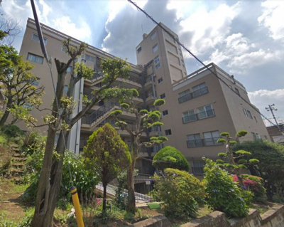 【外観】 | 洗足池畔アビタシン | 南西角部屋・南向きにつき陽当り良好。