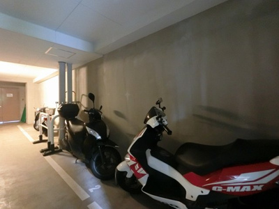 【その他共用部分】 | グラシアス横濱妙蓮寺 | バイク置場