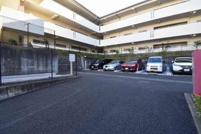 【駐車場】 | クレッセントユーパリノスの丘ブルームヒルズ