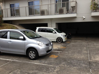 【駐車場】