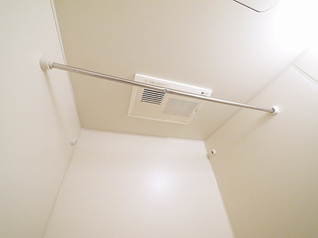 ラフィーネ松ヶ丘の設備|浴室乾燥機です