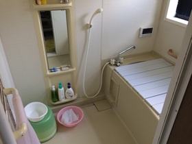 遠野町深山田　中古戸建の浴室