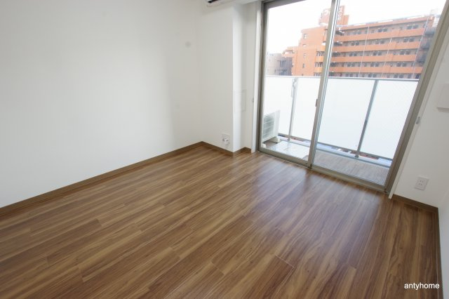 セイワパレス東三国駅前　仲介手数料無料の洋室