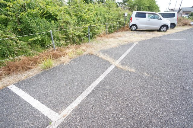 【駐車場】 | 亀田所島2丁目貸家 | 2台目駐車場