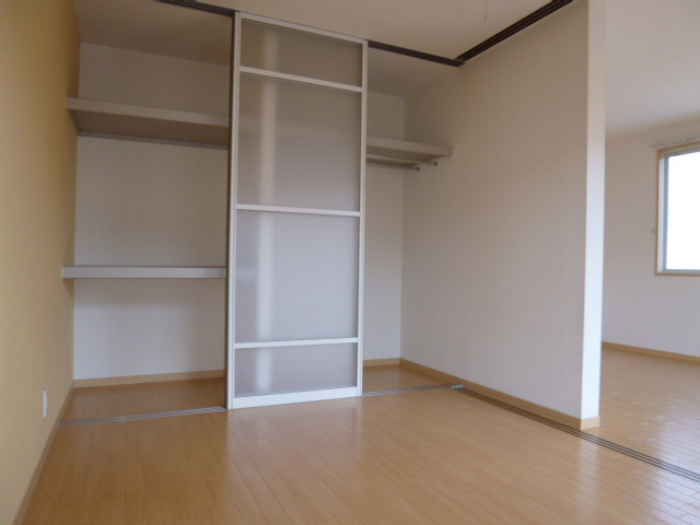 ソフィオの寝室|洋室