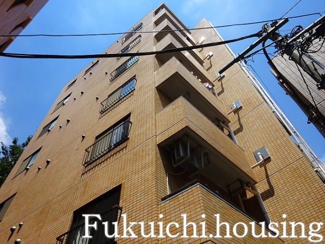 ユニーブル明大前の外観