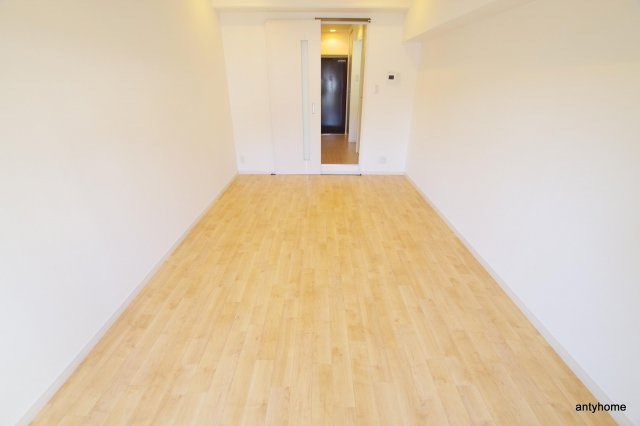 カーサ天神橋　仲介手数料無料の居間・リビング