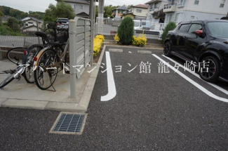 【駐車場】