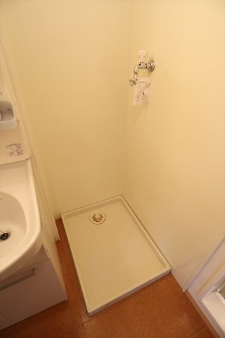 ベルメゾン　Ｂ棟の洗面所|洗濯機置場