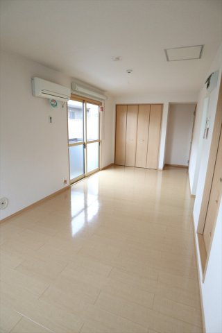 ベルメゾン　Ｂ棟の居間・リビング