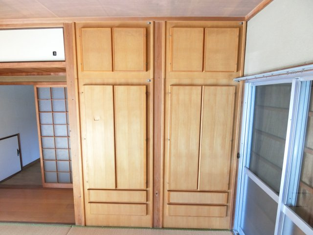 赤坂台貸家の収納