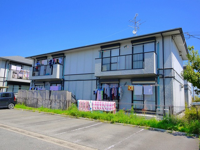 サンビューラ梅美台Bの外観