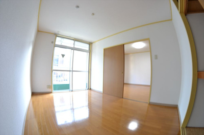 【寝室】 | リブロン和泉町 | 開放的な寝室です