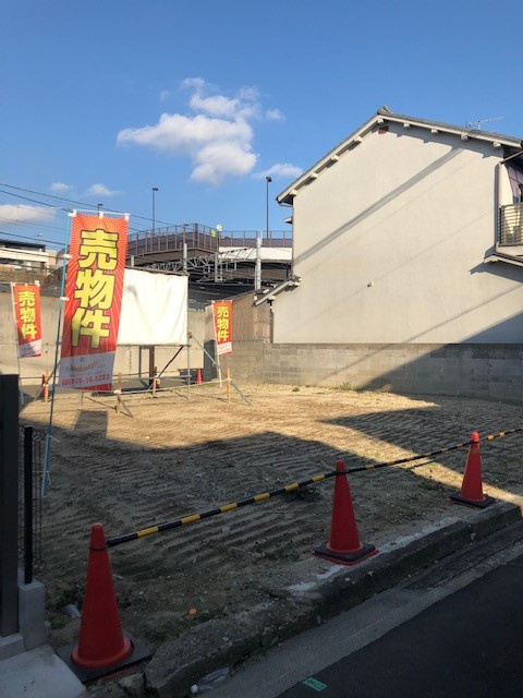 明石市大蔵中町　新築戸建の前面道路含む現地写真