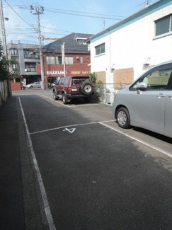 【駐車場】