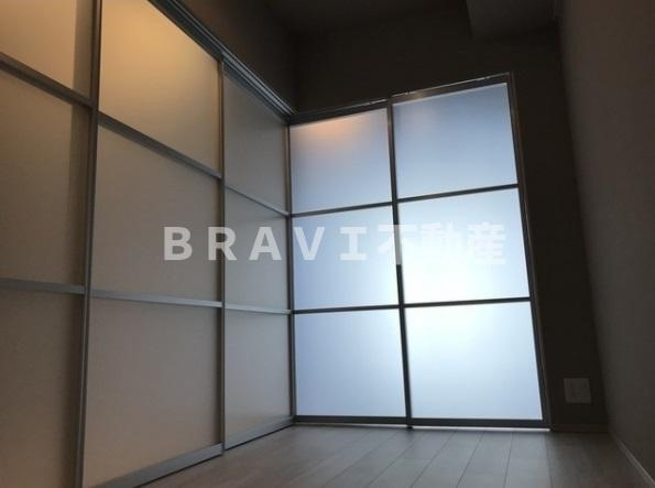 コンフォリア北堀江一丁目　BRAVI不動産の洋室|【コンフォリア北堀江一丁目】明るい洋室です