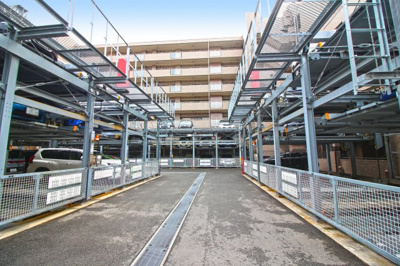 【駐車場】 | サーパスシティ西院日照町 | 《駐車場》※駐車場等の空き状況は都度要確認