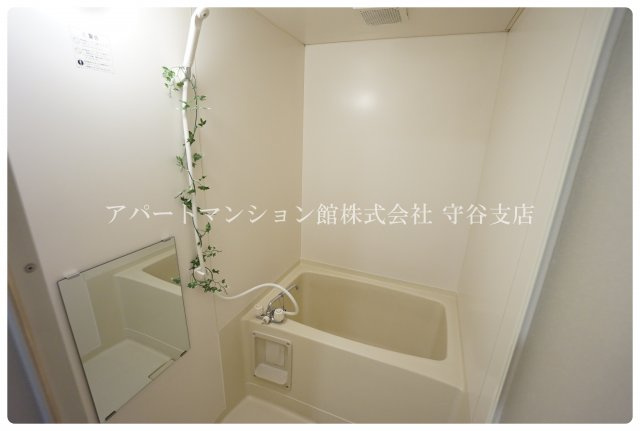 メゾン森Ⅵの浴室